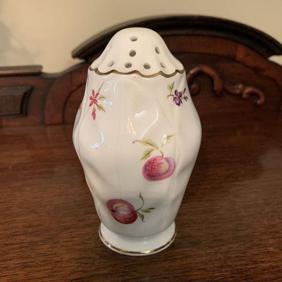 Aynsley Florida White Sugar Pepper Shaker Gold Trim Fruits Pear Apple England - Picture 2 of 8